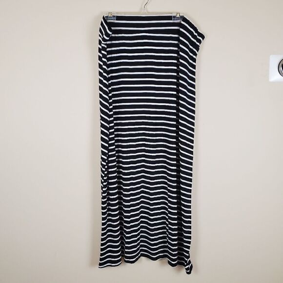 A.n.a Black & White Striped Long Skirt 2X - Picture 1 of 7